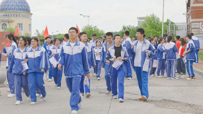 【感触心动的城市】梦想启航：高考最后一天考点见证青春绽放
