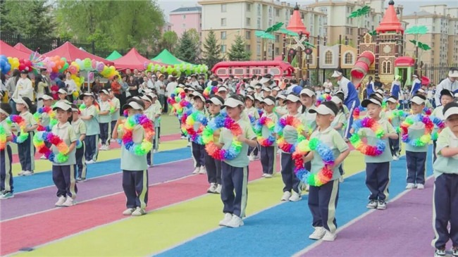 童趣飞扬，亲子同乐｜绥芬河教育幼儿园趣味运动会喜迎六一