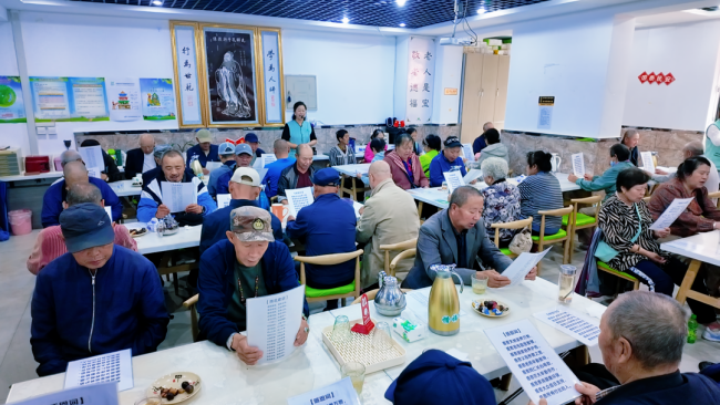 【绥芬河想不到的美】一餐素食暖夕阳，孝老情润烟火间